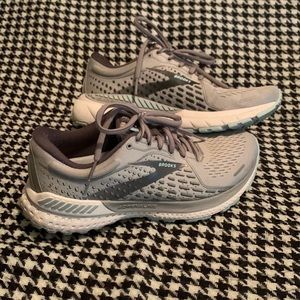 Brooks Adrenaline GTS